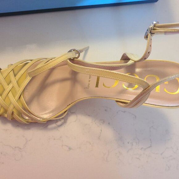 Gucci Vernice Crystal Patent Leather Sandals/Heels - Picture 6 of 12